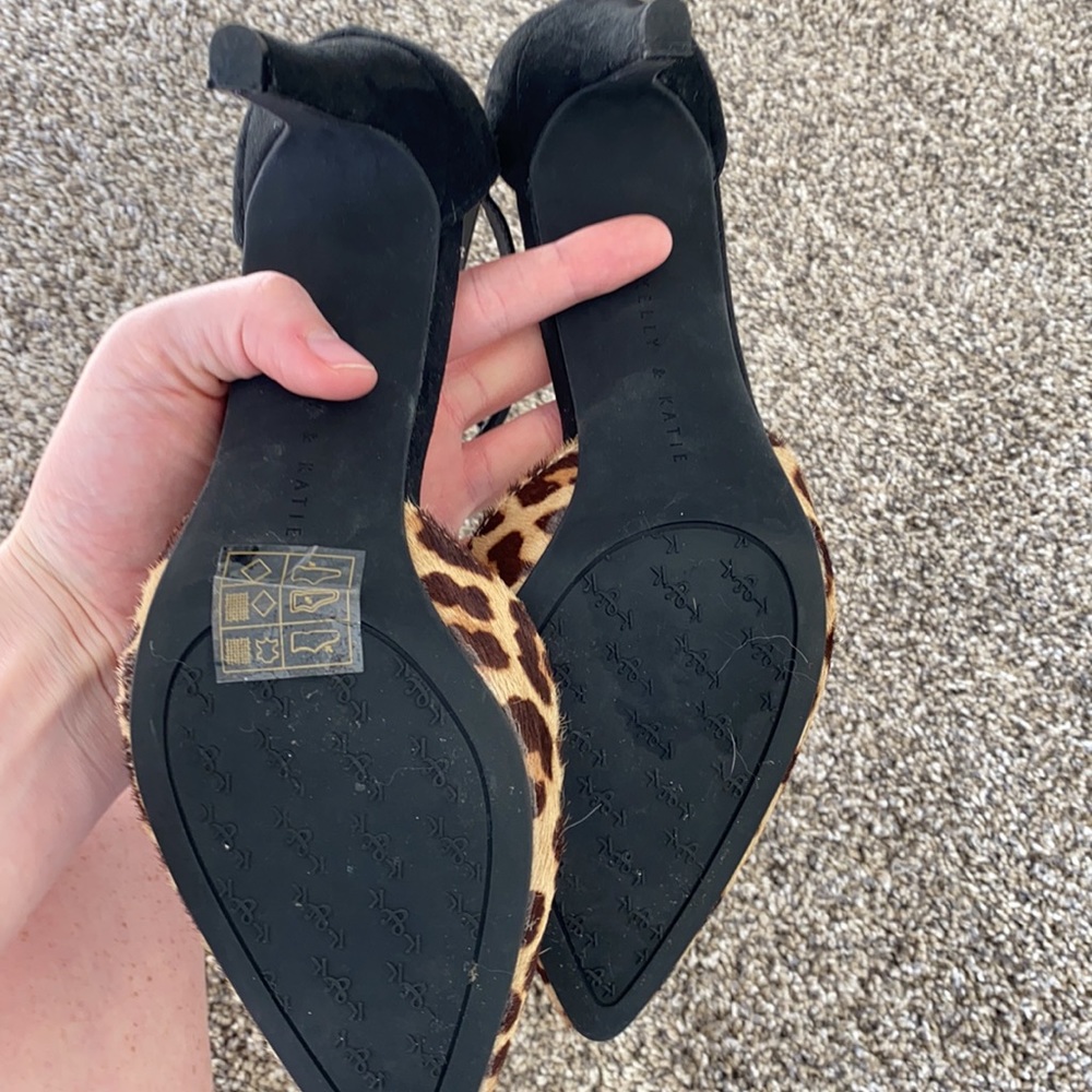 Leopard Heels - Picture 3 of 3
